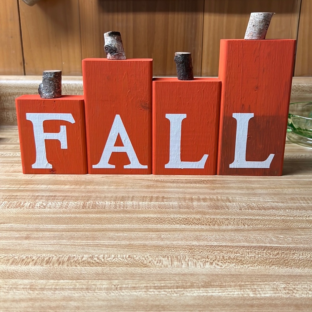 Fall pumpkin decor